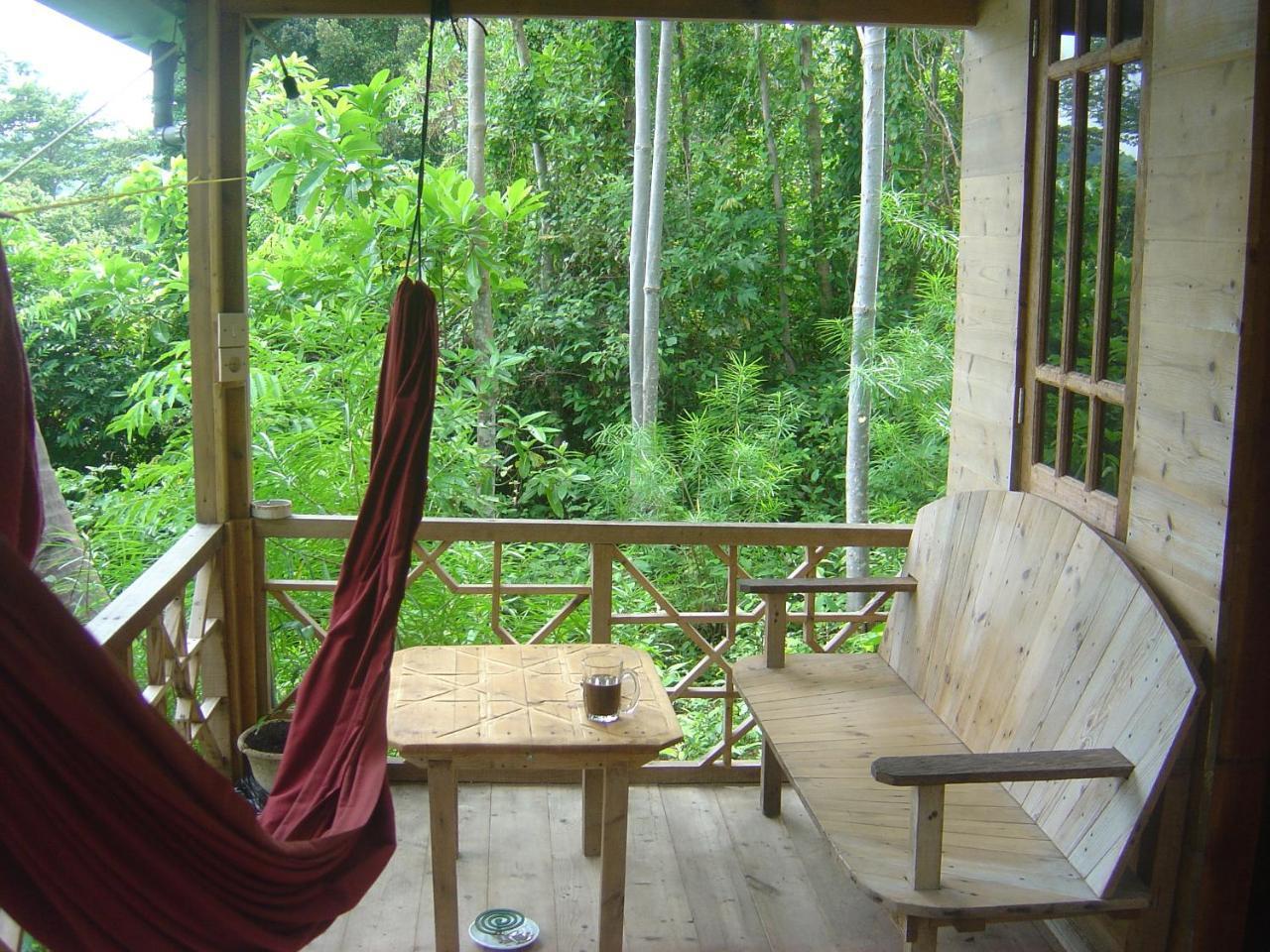 Olala Cafe & Bungalows Сабанг Екстериор снимка